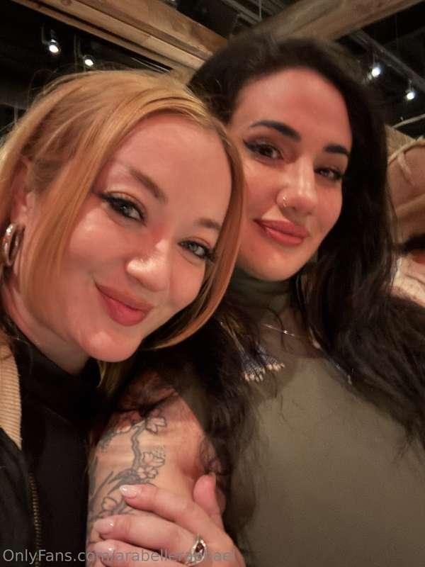 Name a more iconic duo💋 @emmamagnoliaxo 