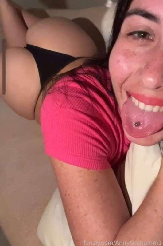 annygrahamm1 image #0
