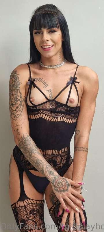 Sabrina Lins is back .. Heres a few photo sets for starters