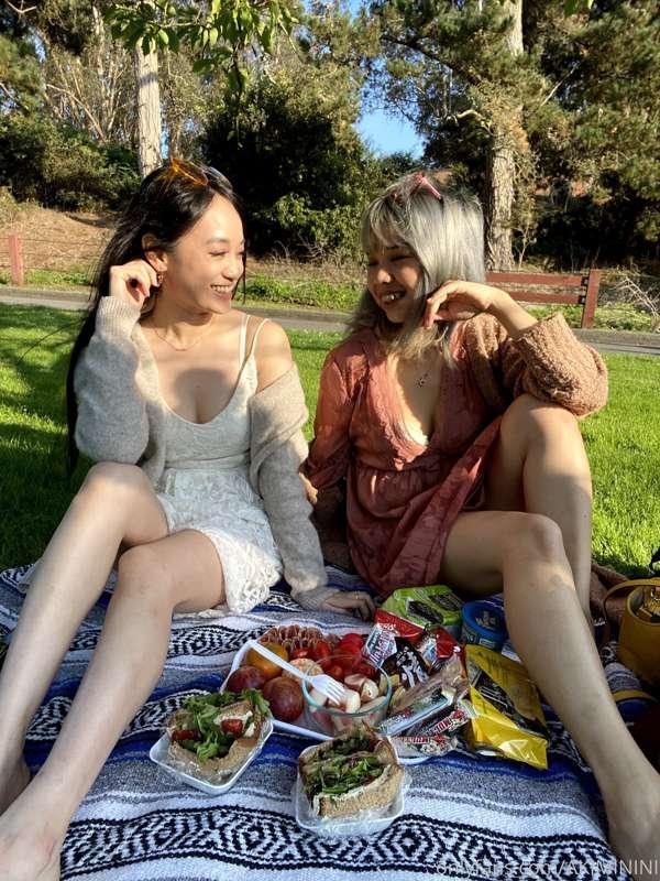 POV Double GF Experience 🥰- 16 photos

Enjoy an EXCLUSIVE do..