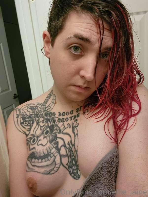 Gosh, screaming hot showers are the best 🥰 now who wants to ..