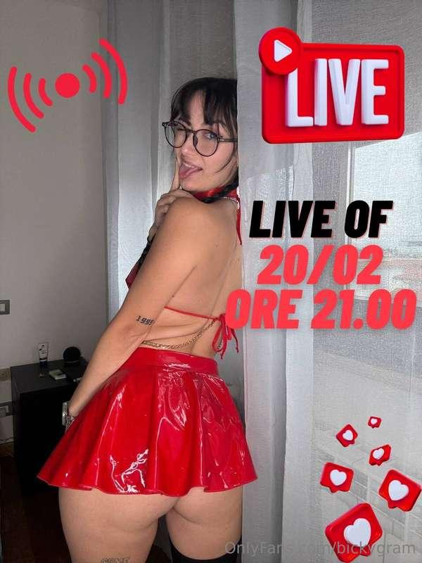 sarò LIVE giovedì 20 febbraio alle ore 21 proprio qui 💕Per a..