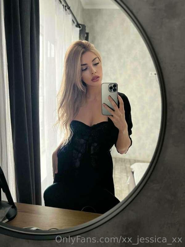 🙂 I had so nice weekend. What about you? miss for your queen..