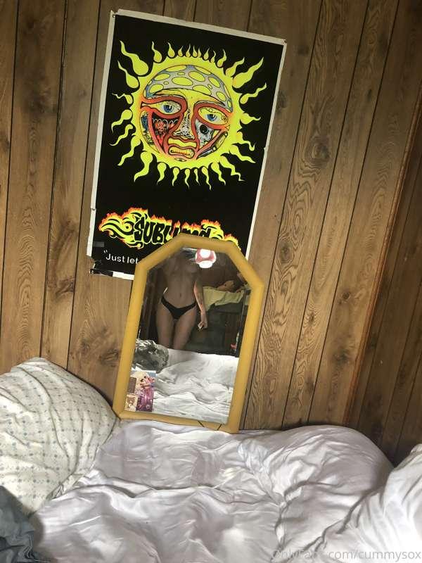 🥸