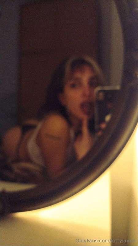 Hello b, I am @babyspice0  What's your vibe?  -sexting -vide..