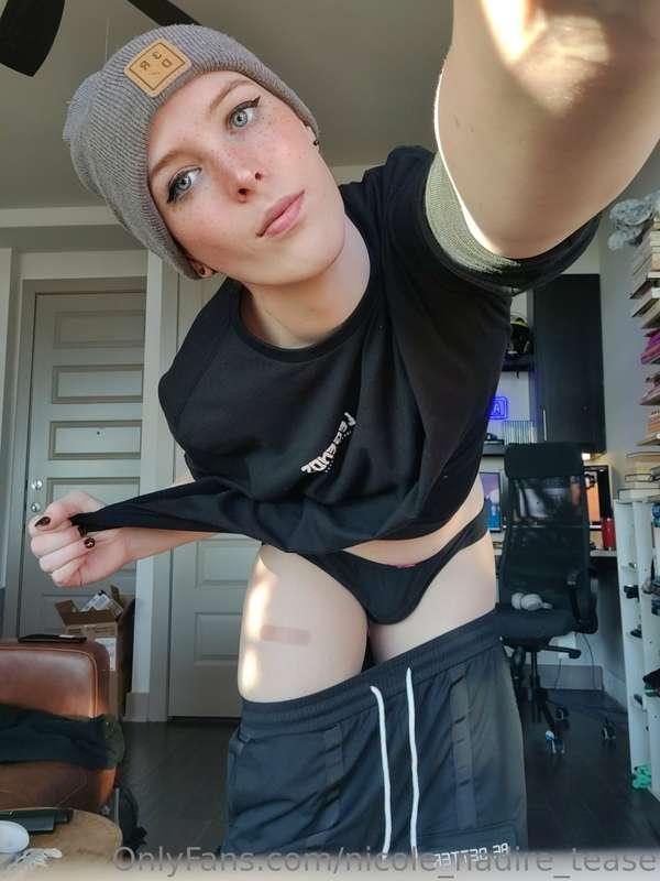 Wig is gone. Going for the straight bad bitch energy now. My..
