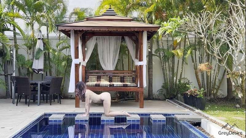 Cow Pose
Remember to not create too much tension in the back of the neck, look upwards but keep the neck relaxed
#yoga