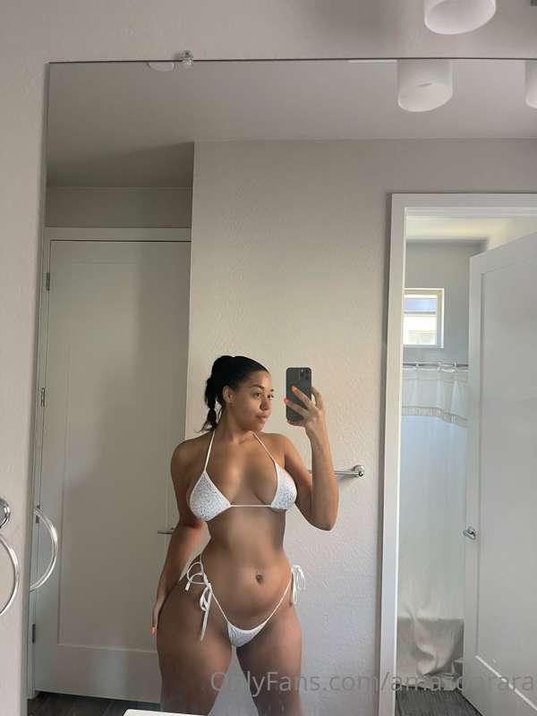 Front or back bby? 🤍
