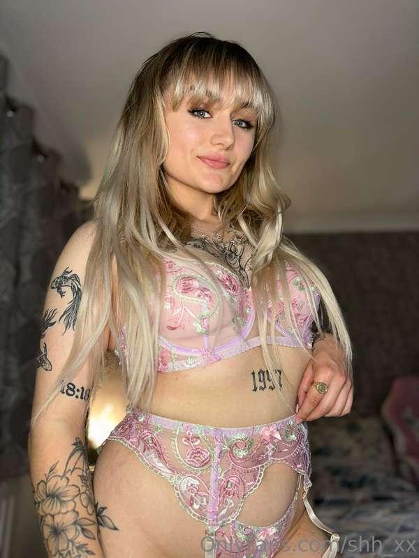 Innocent little angel 😇😉💗