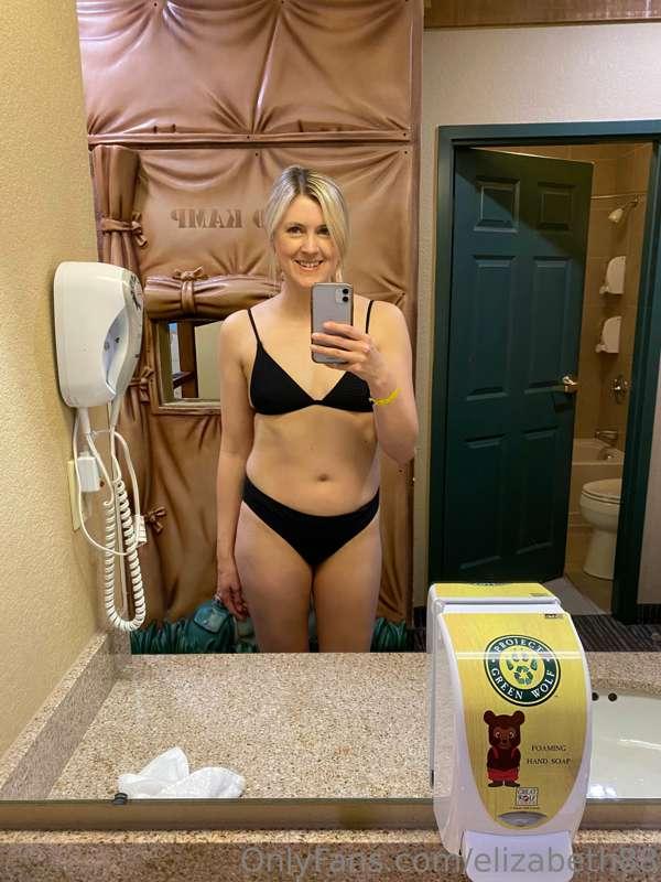 Mommy’s getting naked at Great Wolf Lodge