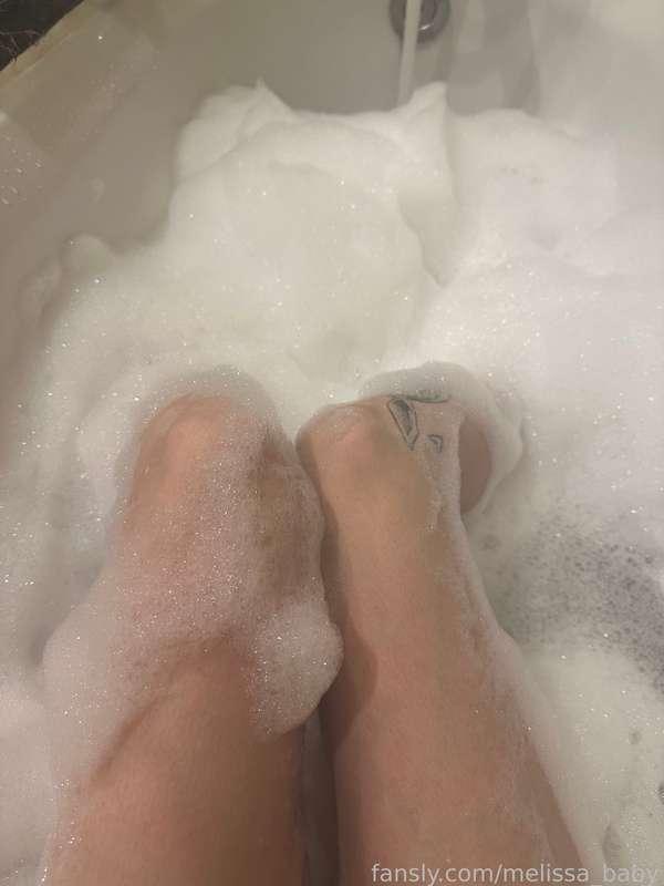 #legs #teen #petite #bathtime #loli #young #alt #egirl 