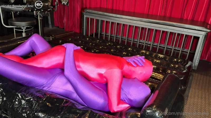 Real Zentai Snuggling Play!(1037)  𝐒𝐩𝐞𝐜𝐢𝐚𝐥 𝐧𝐨-𝐜𝐮𝐭 𝐛𝐞𝐡𝐢𝐧𝐝 𝐭𝐡𝐞..