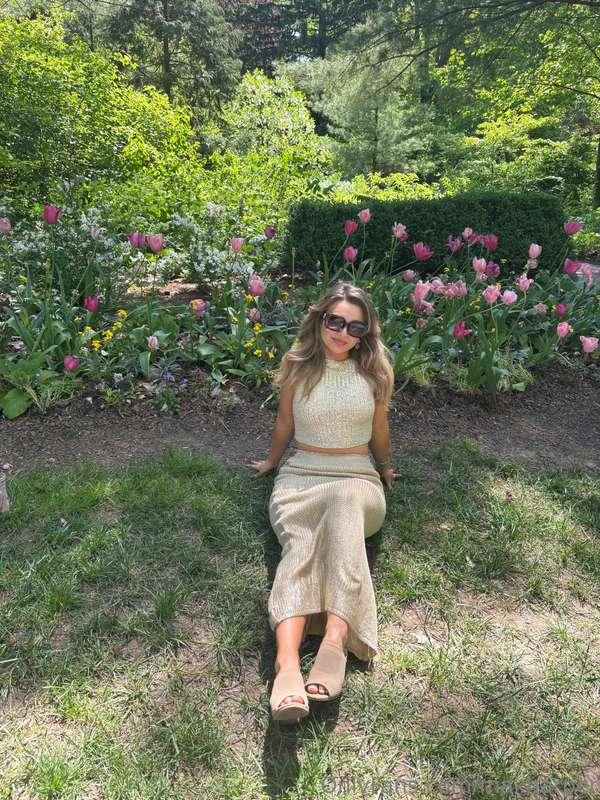 just out here blooming 🌸