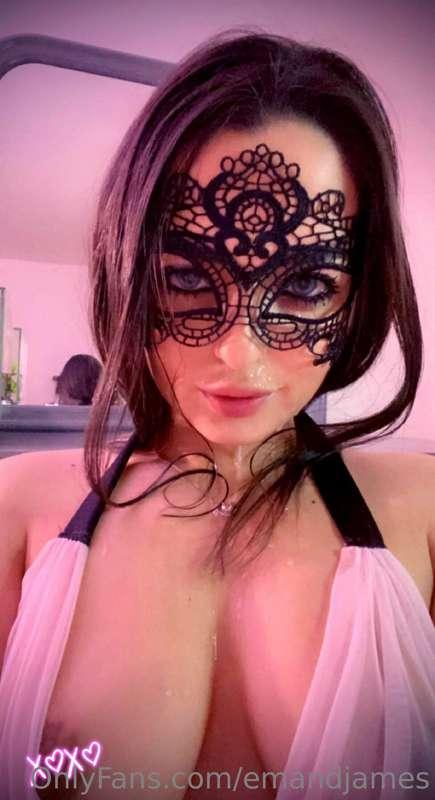 Mmmm cum to me baby  💦🤤