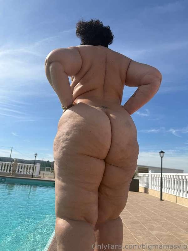 Wanna see it wobble? 🤭