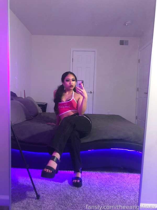 theeangelinex image #2