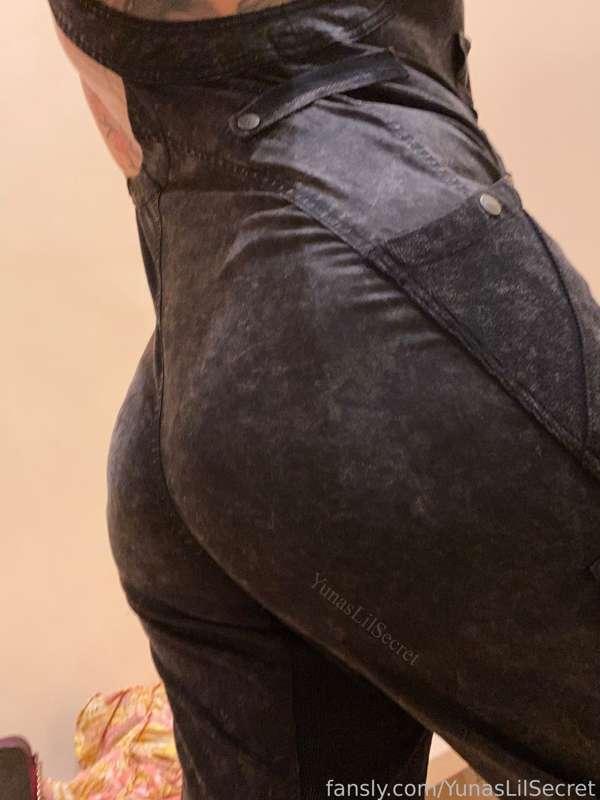 yunaslilsecret image #1