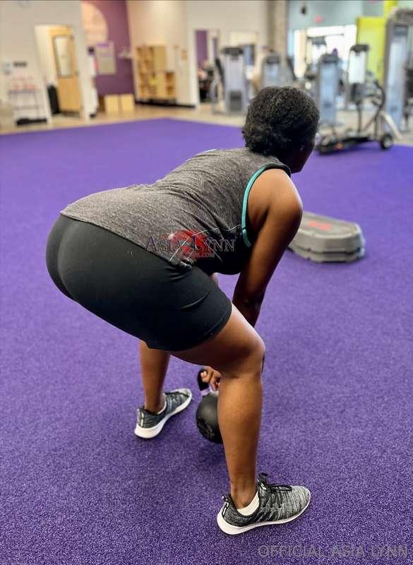 # would you see me at the gym? 😉
@xasialynnx