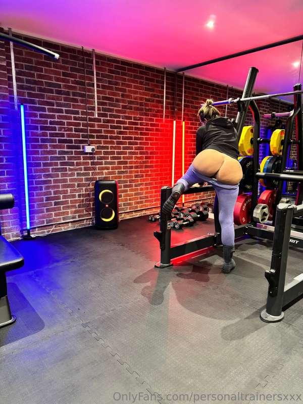 personaltrainersxxx image #0