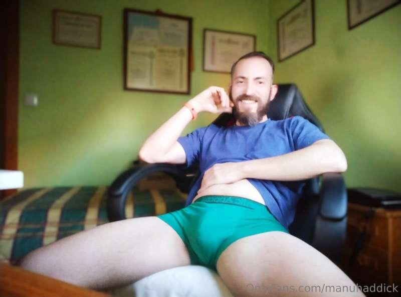Green boxers 1/7