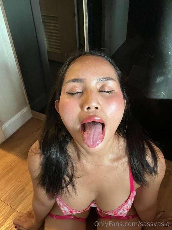 what's the first thing that comes to your mind? 😋😈