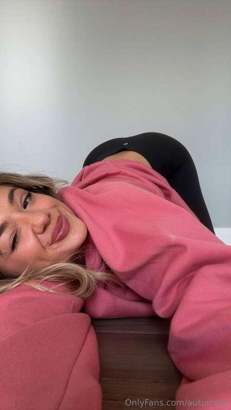 How do you like the view of my ass as I bent down? 🤭 or do y..