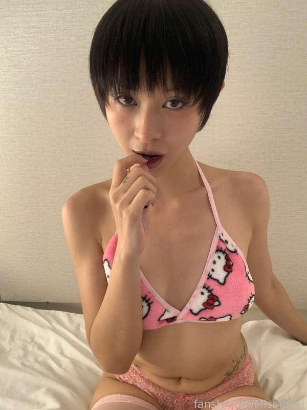 Can you play with me? 🫦🎀


#fyp #horny #asian #young #petite #goth #anime #japanese #asiangirl #ass #boobs #cute #naked #tattoo 
