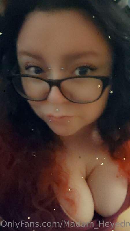 Titty Tuesday starting soon! Click the LIVE tile next to my ..