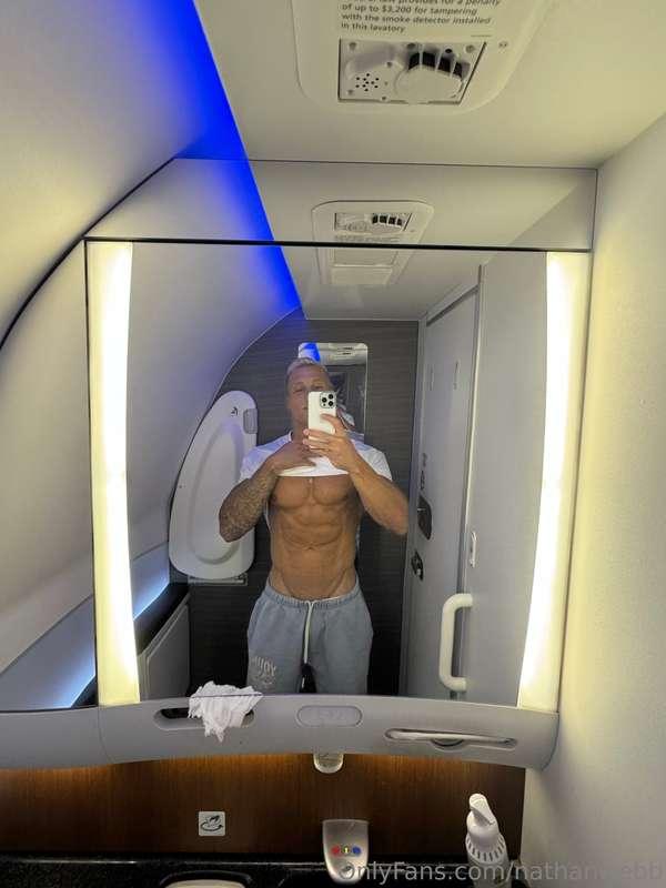 I filmed a 5 minute video in the Airplane Bathroom for you 😏..