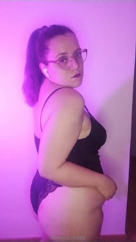 Can u notice my purple hair??