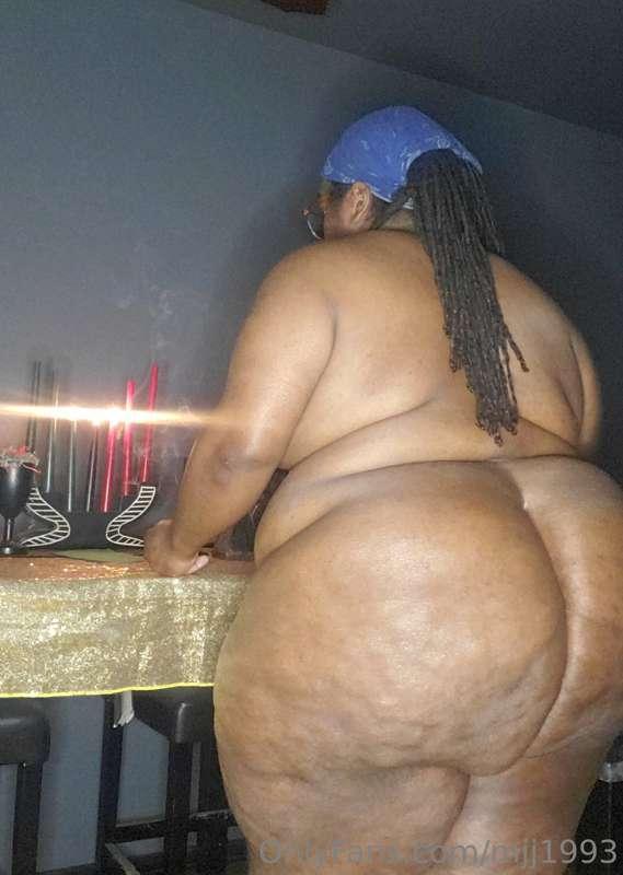 Happy Kwanzaa and Happy Hump day 😘❤🖤💚