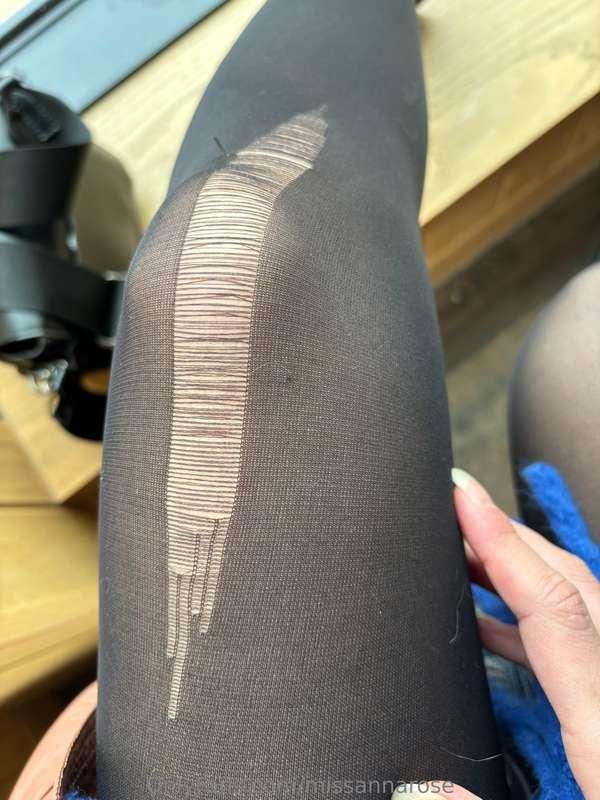 On a scale of 1-10 how much do u like ripped tights? Just so..