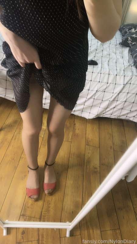 Spreading my legs for you to slide in 💦💦


#pantyhose #tights #sandals #legs #upskirt #nylon #nylons #selfie #nylonfeet #fyp 