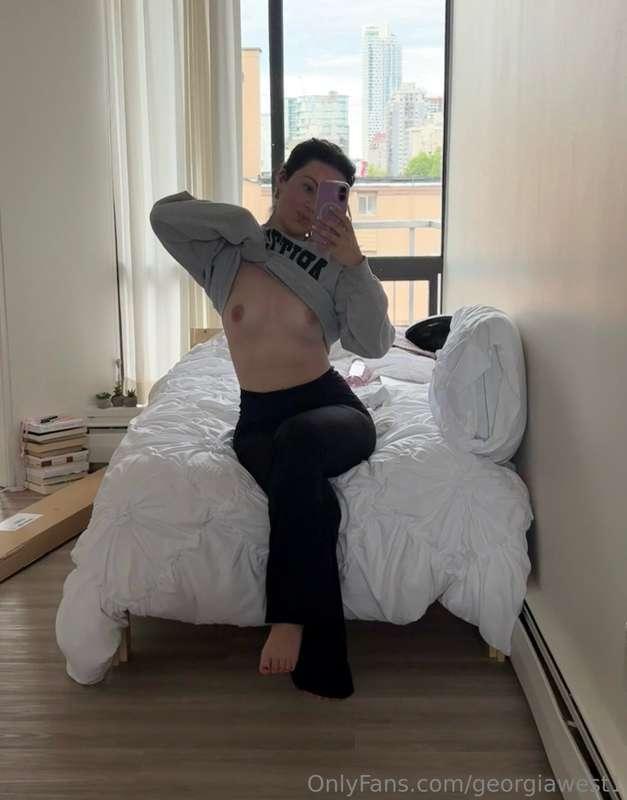 😜