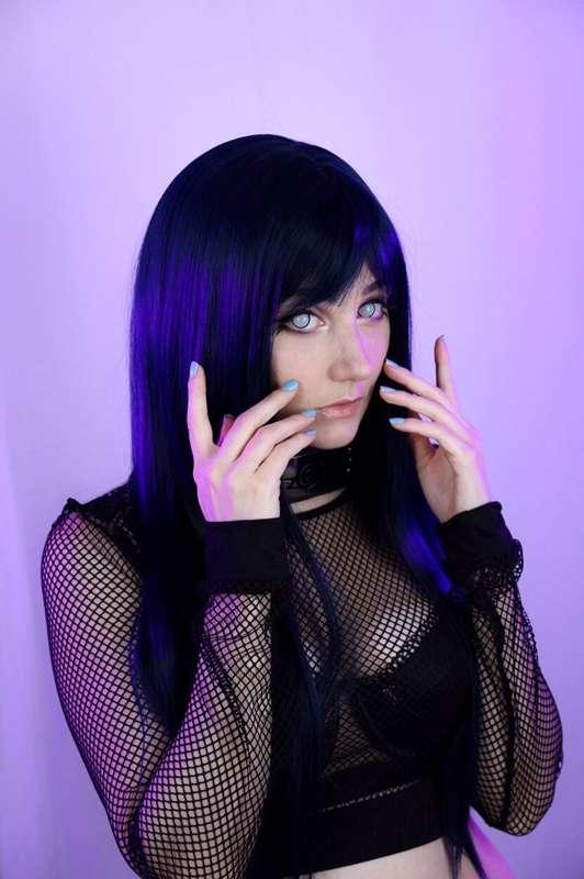 ⚪👅⚪  what games are we all playing right now??? this winter ..