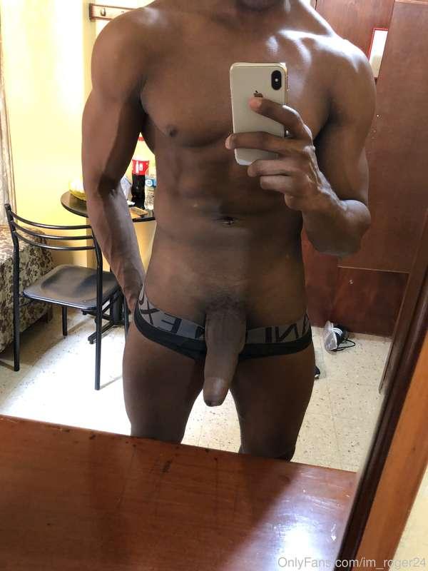 Hi 👋🏾🍆
