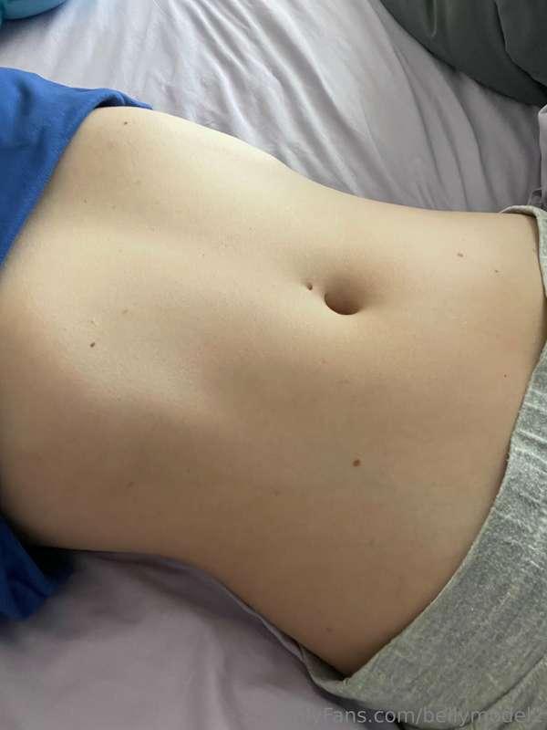 Happy Thanksgiving to my amazing fans who celebrate it. 🍽🤎🍁 ..