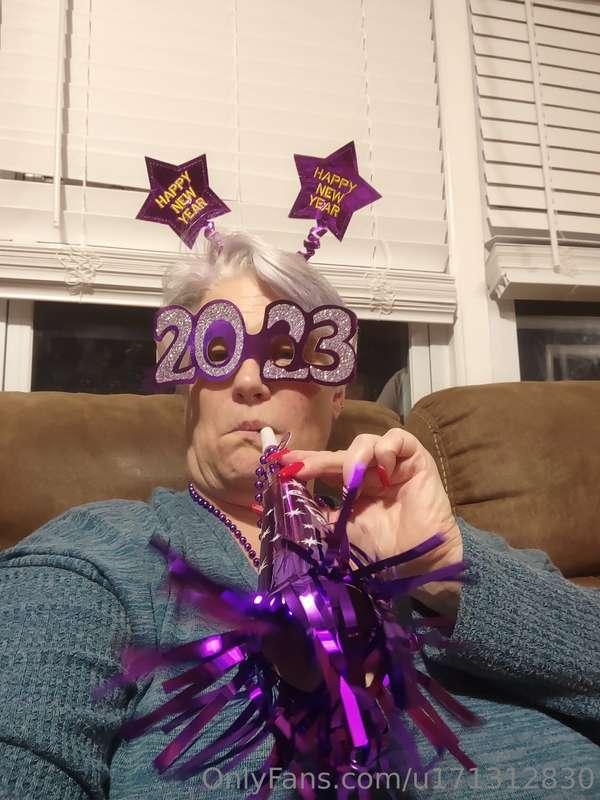 Happy New Year 🎊🎉 my loves
I had a amazing year here on Only..