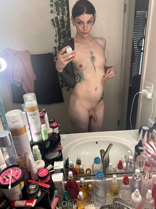 babe i’m so horny 😅