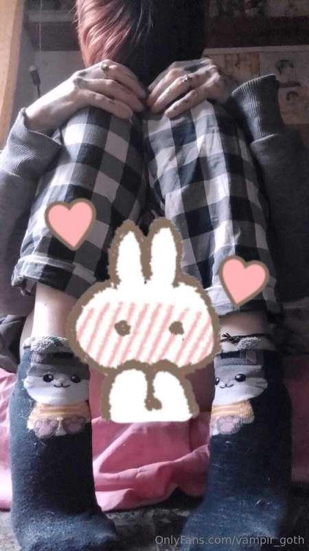 Rainy day and i felt... "little", so i tried that cute socks..