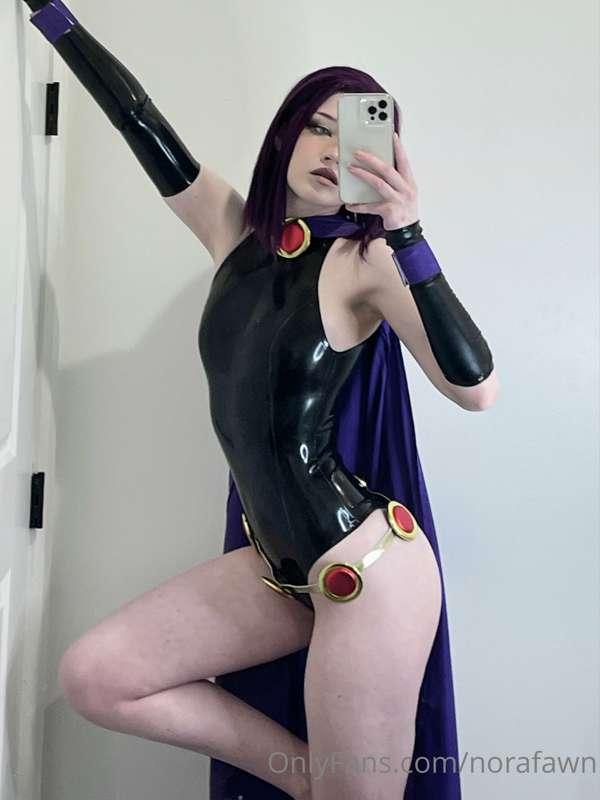 Having trouble deciding my Halloween costume and you guys kn..