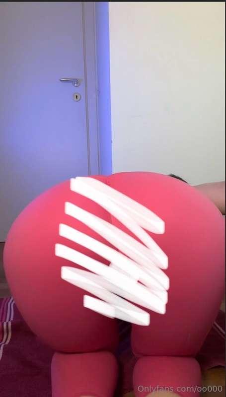 ⚠️FootJob to a dildo with fake sperm. ⚠️ 39$ 5 minutes video..