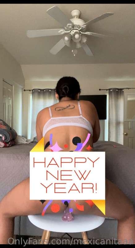 Happy new year babies 
Feliz Año Nuevo 🎊