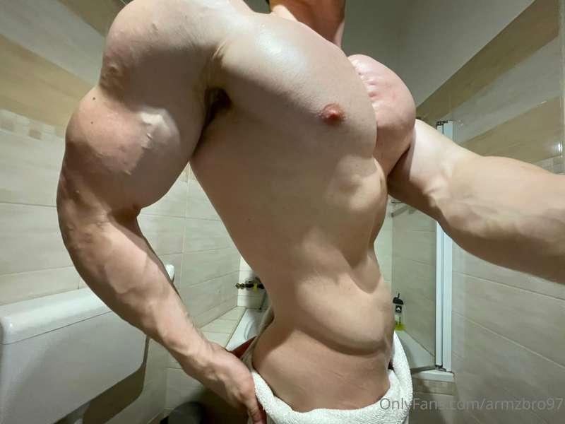 armzbro97 image #1