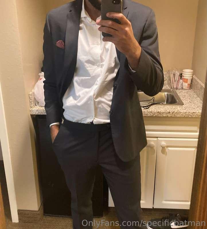 Didn’t get laid at this wedding🙄 I’ll hopefully fix that thi..