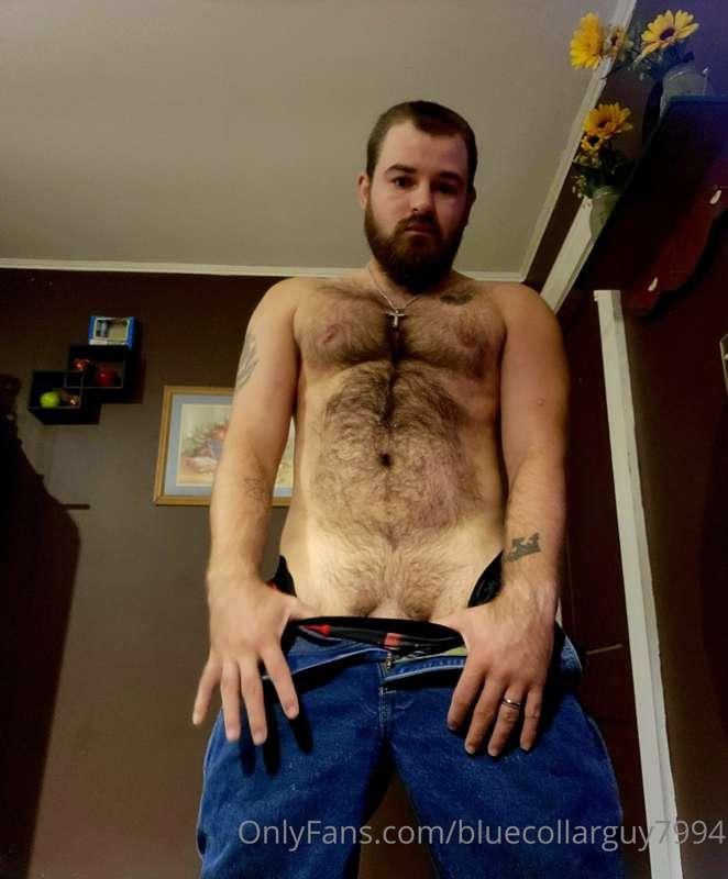 Good morning yall!! Anyone wanna give me a quick blowjob bef..