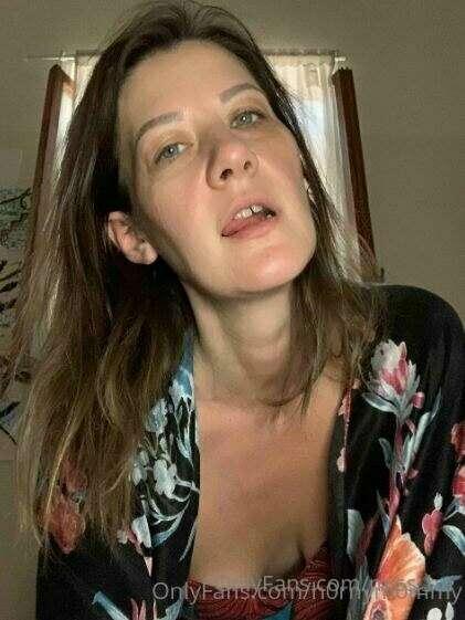 ⠀⠀⠀⠀⠀⠀⠀⠀⠀⠀⠀⠀⠀⠀⠀⠀@fireboobs1 Hey, baby boy👅@fireboobs1
⠀⠀⠀⠀⠀⠀..