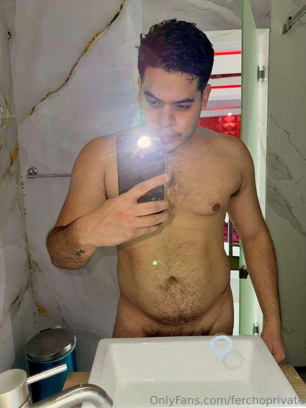 Que rico sentir nuestras pieles bajo el agua 🔥🔥🔥☺️💋 😍😍 How d..