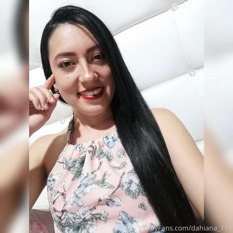 Feliz día! Te invito a mí nueva cuenta de Only @dahiana2.0 e..