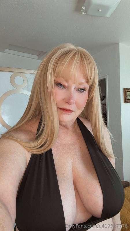 Feeling horny like me? Msg me 😉